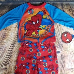 Spider man web-crawler pajamas 2T NWT marvel ser